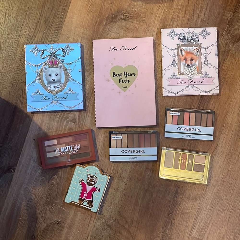 Make up eyeshadow bundle